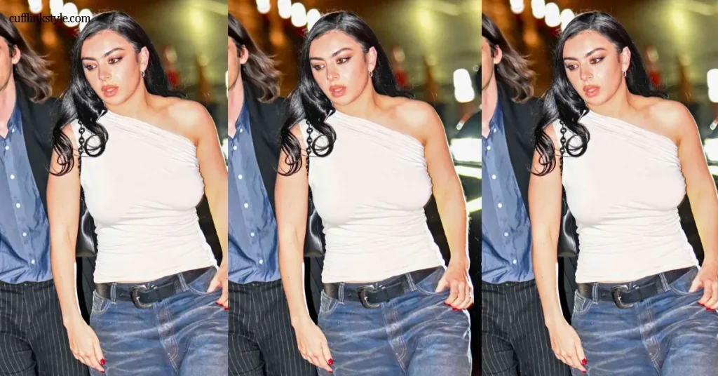 Charli XCX กับเทรนด์เล็บสีแดงต้อนรับฤดูหนาว ในโลกของแฟชั่นและความงามที่ไม่เคยหยุดนิ่ง ชาร์ลี เอ็กซ์ซีเอ็กซ์ นักร้องและนักแต่งเพลง